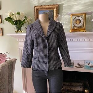 𝅺FOREVER 21 weave jacket perfect for office or any time you want to look sharp.